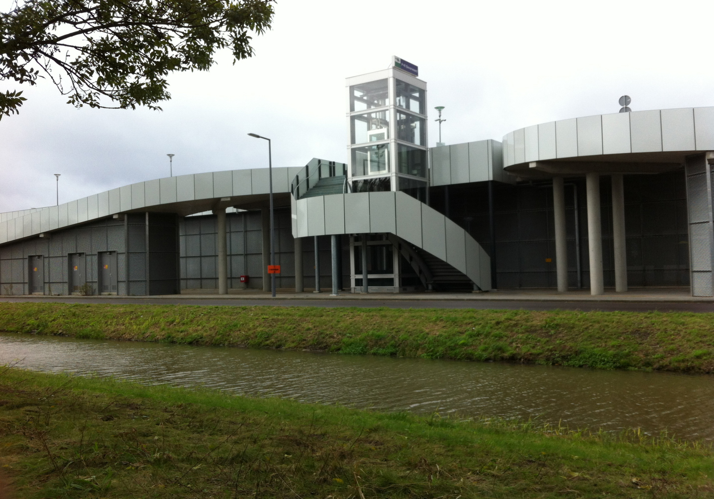 Gevelbekleding tramremise Rotterdam