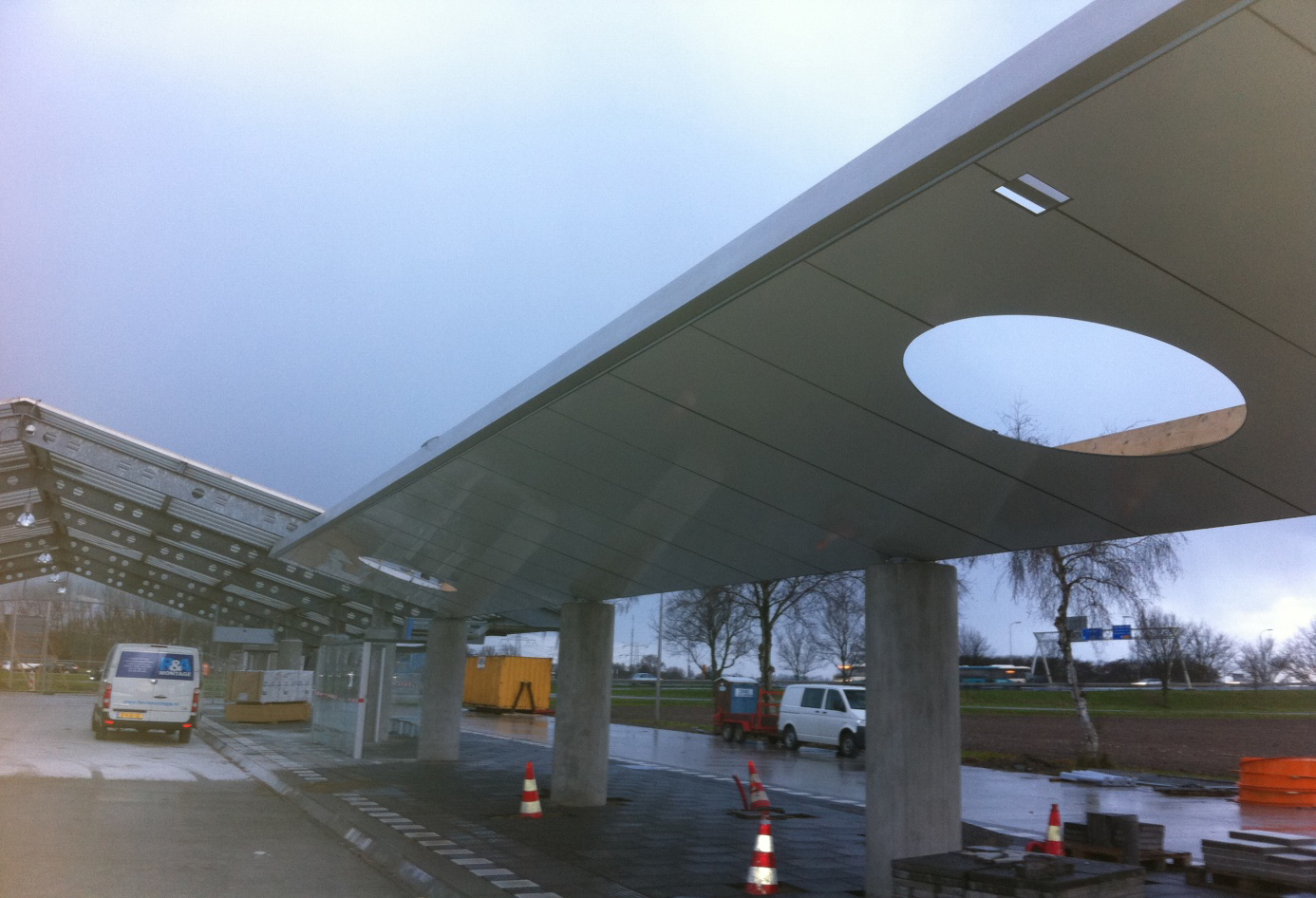 Overkapping busstation Heinenoord